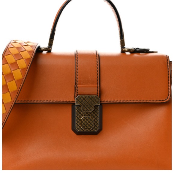 Authentic Botegga Ventana Nappa Bag - Picture 7 of 11